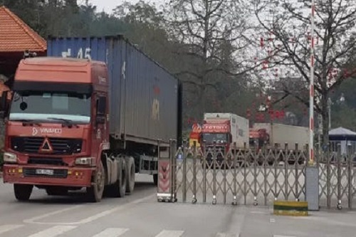 Chủ động điều tiết lượng hàng lên biên giới Trung Quốc để tránh ùn ứ