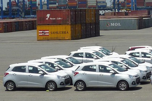 Ô tô nhập khẩu tăng hơn 44% so với cùng kỳ