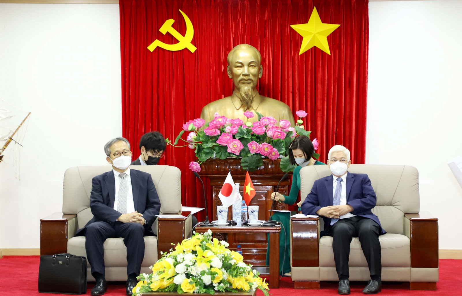 Bí thư Tỉnh ủy tiếp Đại sứ toàn quyền Nhật Bản tại Việt Nam