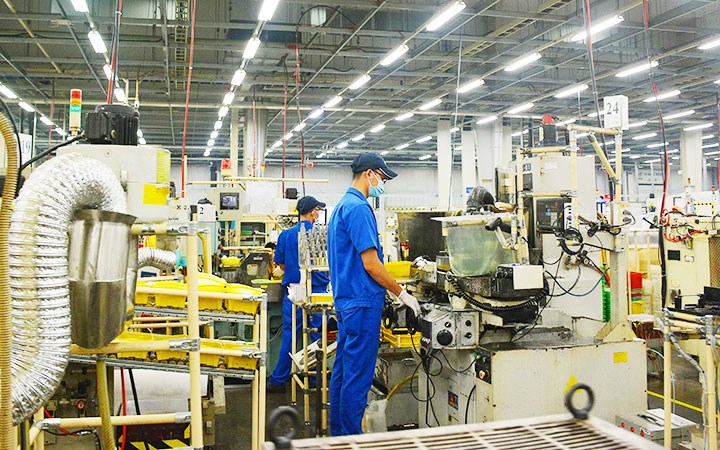 Hút sản xuất chuyển dịch vào Việt Nam nhờ phát triển công nghiệp chế biến chế tạo
