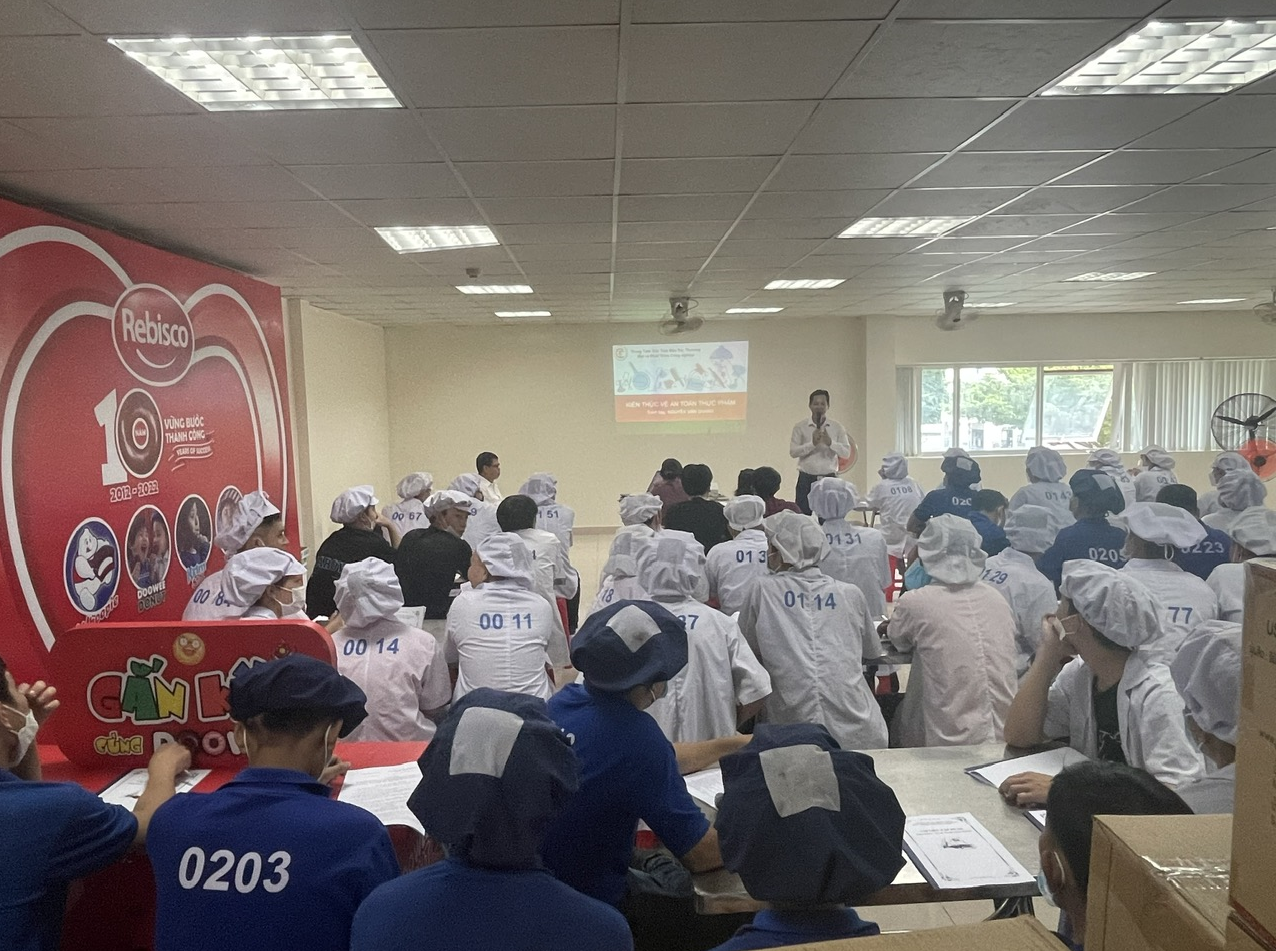 Tổ chức tập huấn xác nhận kiến thức an toàn thực phẩm tại Công ty TNHH Republic Biscuit Corporation Việt Nam năm 2023
