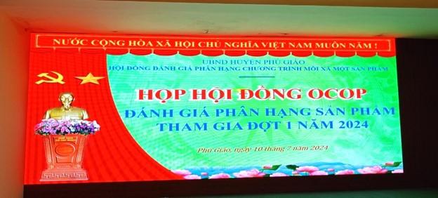 Hội đồng đánh giá, phân hạng sản phẩm OCOP huyện Phú Giáo, đợt 1 năm 2024
