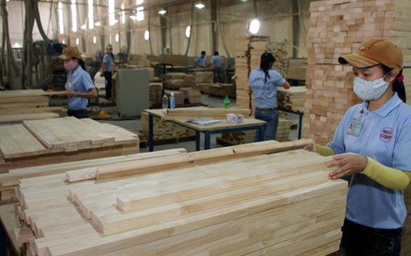 Chế biến gỗ xuất khẩu – Điểm sáng trong bức tranh công nghiệp Bình Dương