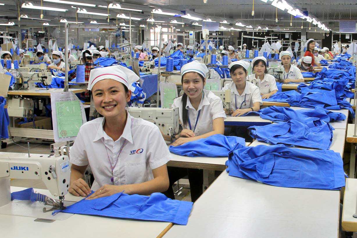 Hàng may mặc Việt Nam có cơ hội tăng thị phần tại Mỹ sau căng thẳng Mỹ - Trung