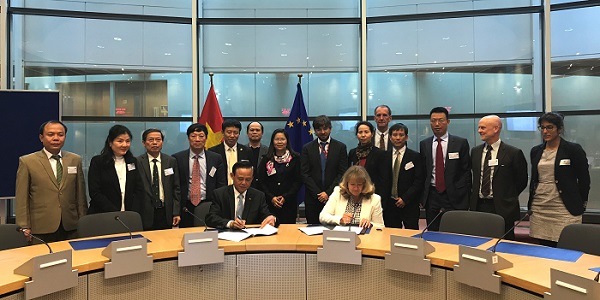 EU và Việt Nam hoàn tất đàm phán Hiệp định về Chống Khai thác Gỗ bất hợp pháp và Thúc đẩy Thương mại Gỗ Hợp pháp