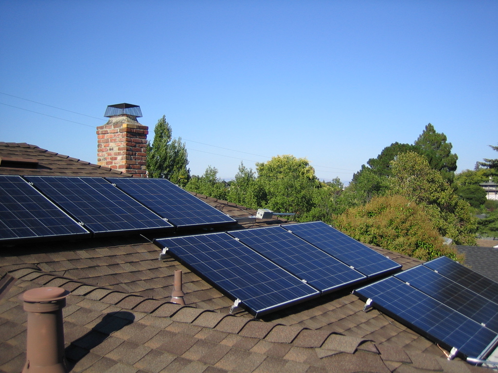 Sở Công thương họp thống nhất kế hoạch triển khai thực hiện khảo sát, lập phương án đầu tư hệ thống điện mặt trời trên mái nhà